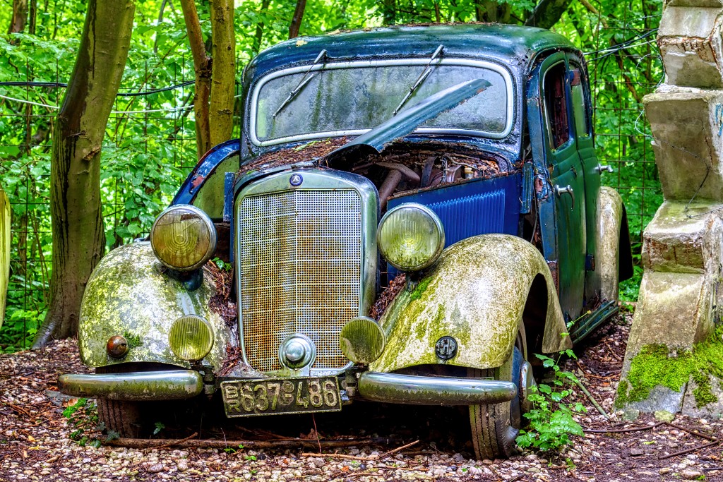 HDR Auto Skulpturen Park museum Neandertal oldtimer urbex decay abandoned derelict abandonne Michael Fröhlich froehlich Duitsland deutschland kunst art